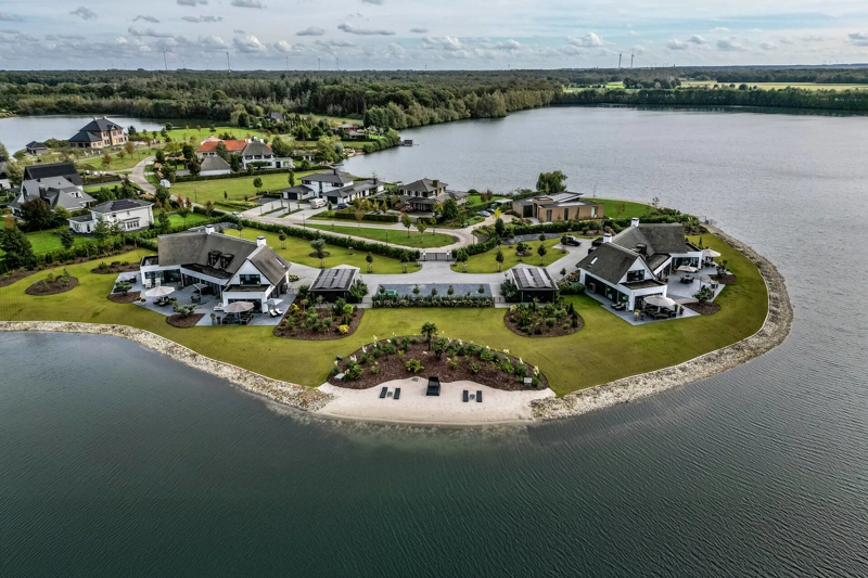 moderne-maatwerk-villa-op-groot-kavel.jpg