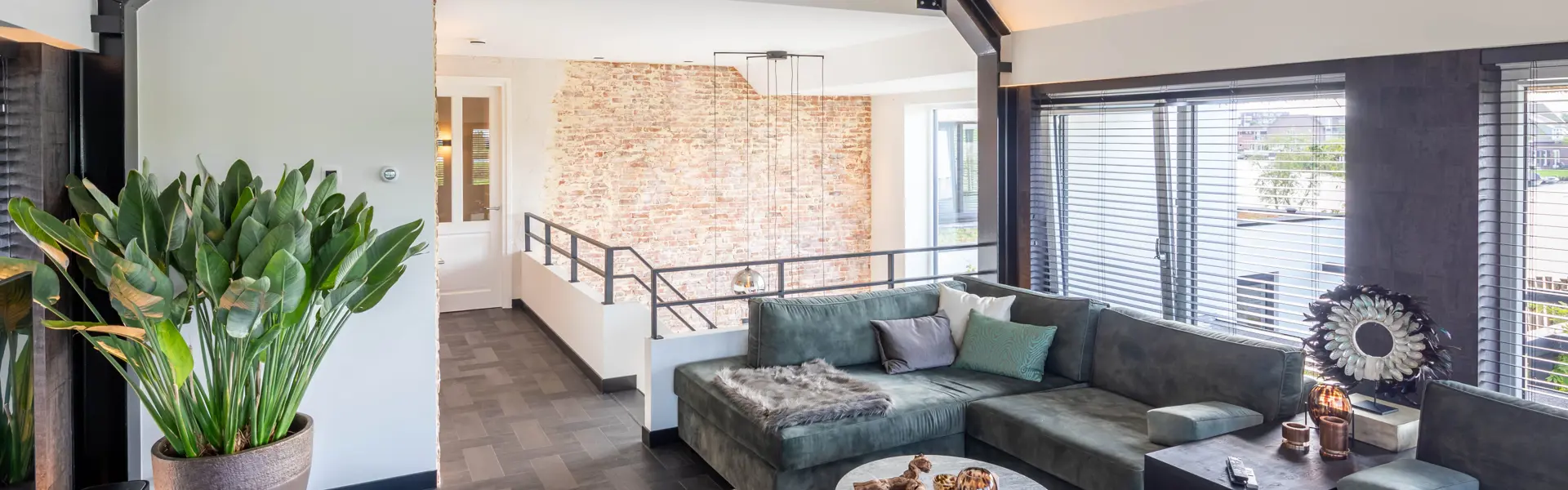 Gerenoveerd interieur van oud huis