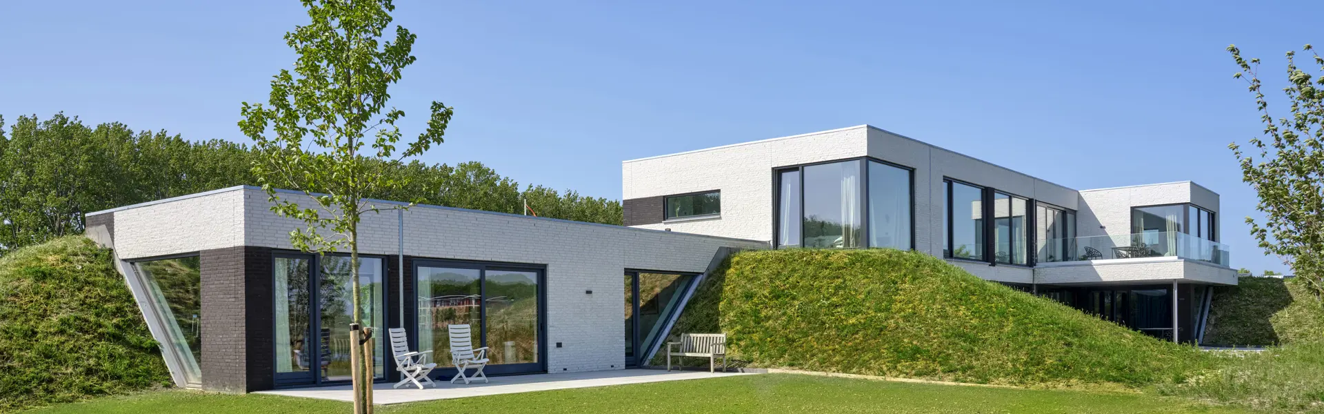 Luxe levensloopbestendige kubistische villa