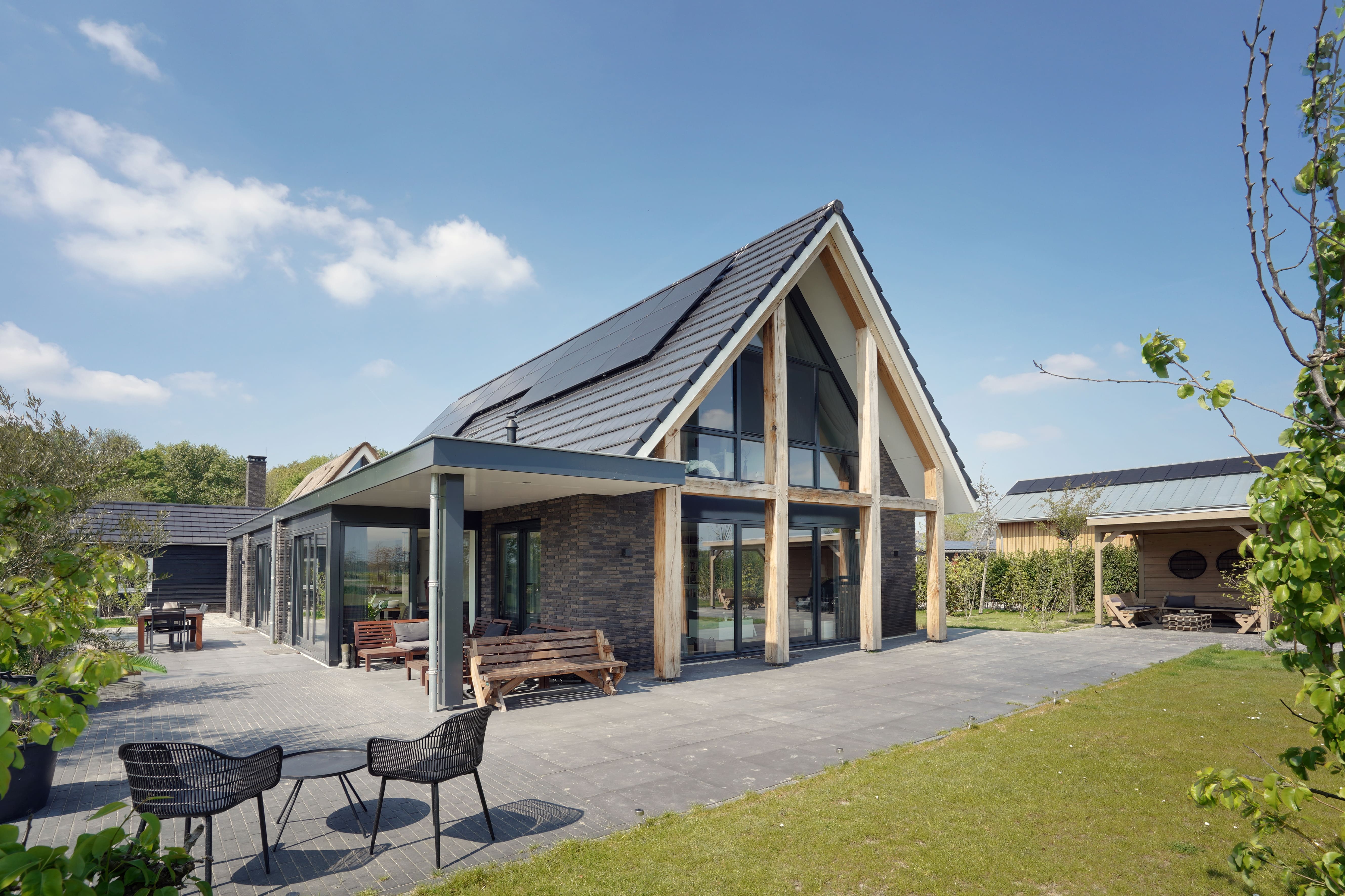 Moderne schuurwoning met houten spanten 