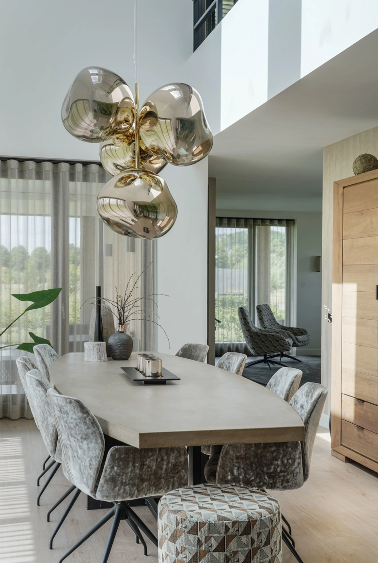 Moderne villa met luxe interieur