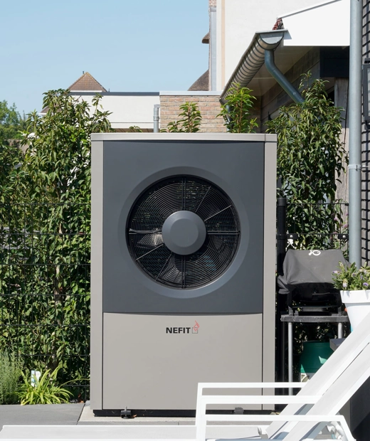 Warmtepomp installatie buiten