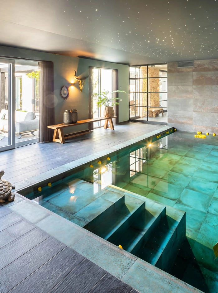 Luxe binnenzwembad