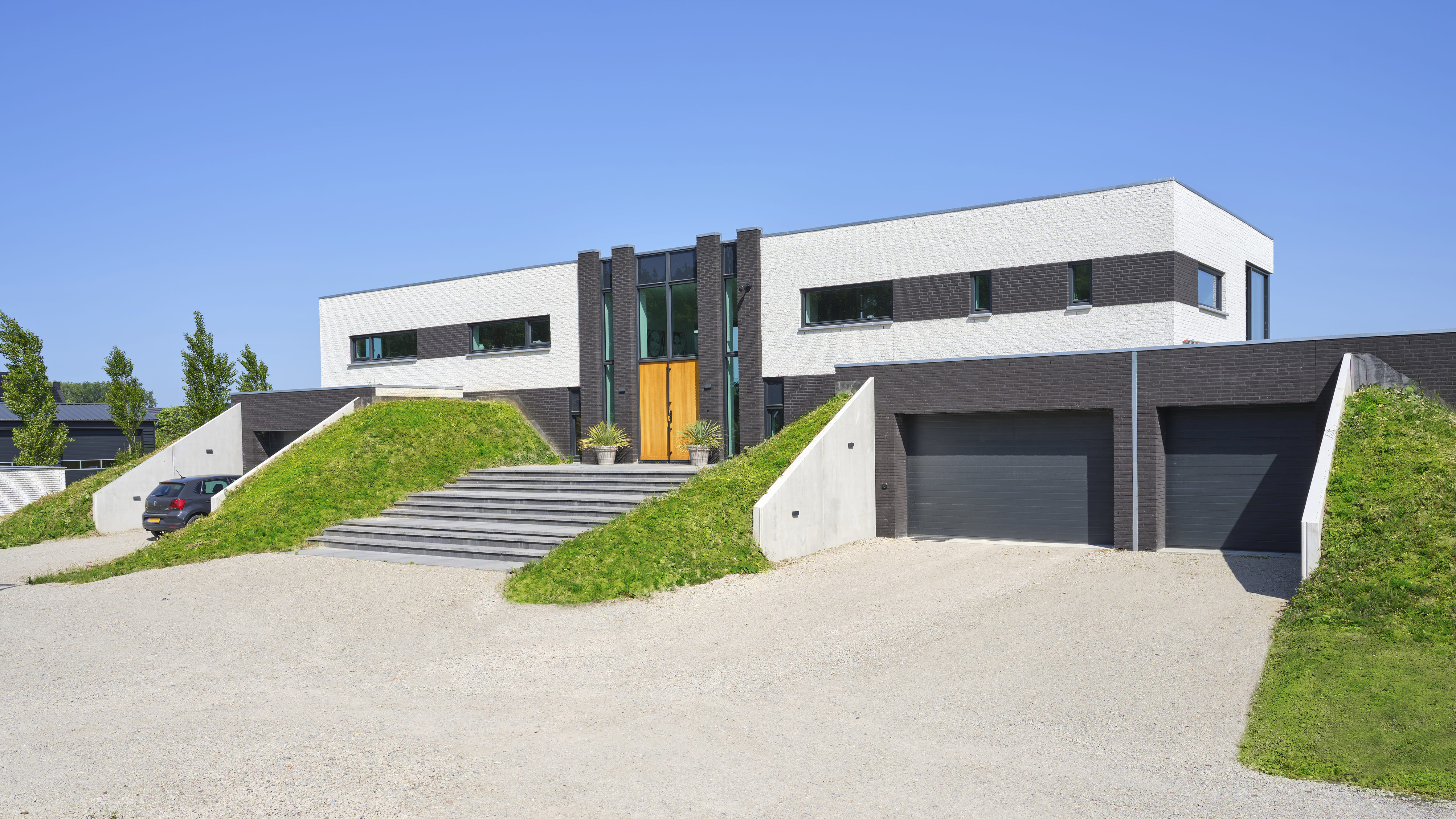 Ruime meergeneratiewoning achterkant