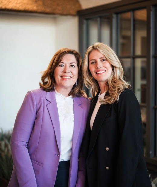 Twee sales support medewerkers van Livingstone