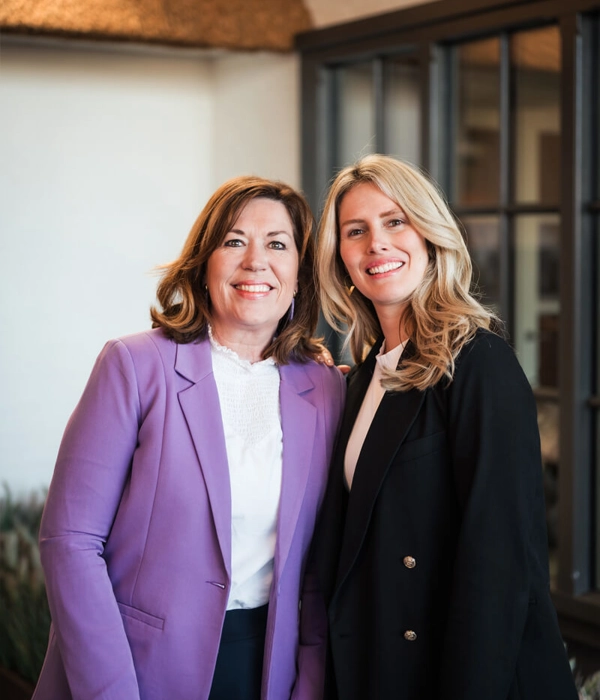 Twee sales support medewerkers van Livingstone