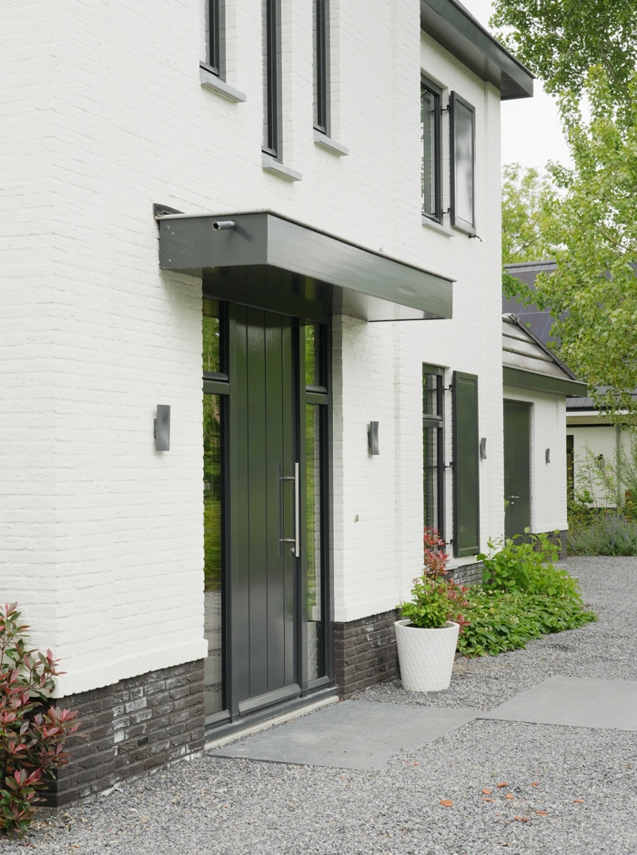 Notariswoning voorkant witte gevel